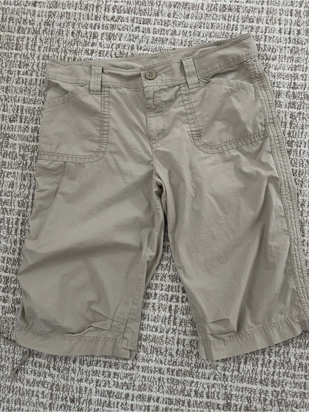 Gap Lightweight Beige Casual Cargo Women's Cotton Bermuda Shorts, Sz 14 Preowned